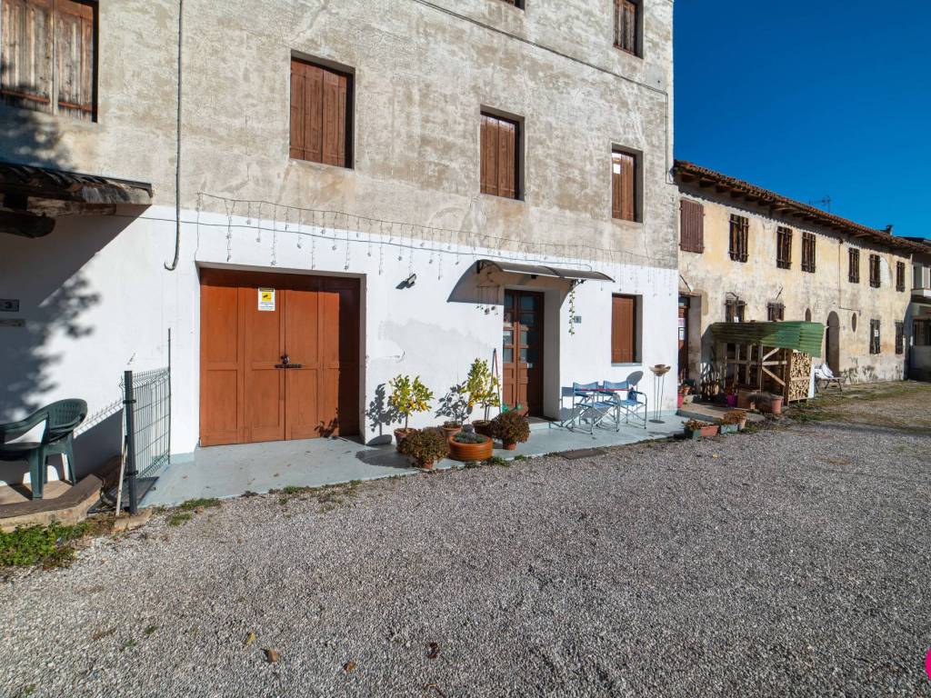 Rustico piazza san michele arcangelo, fagnigola, azzano decimo