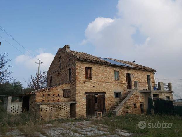 Terreno edificabile via dorica 18, san lorenzo, monte urano
