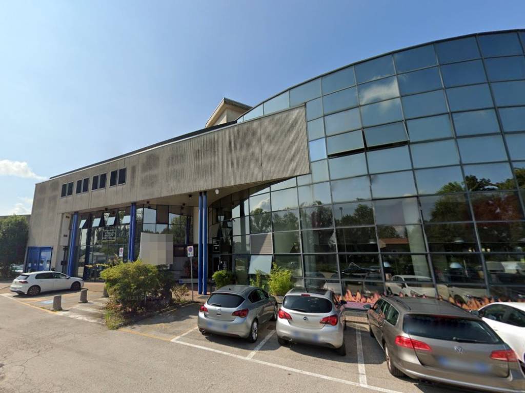 Locale commerciale via divisione folgore 5, piscine - san paolo, vicenza