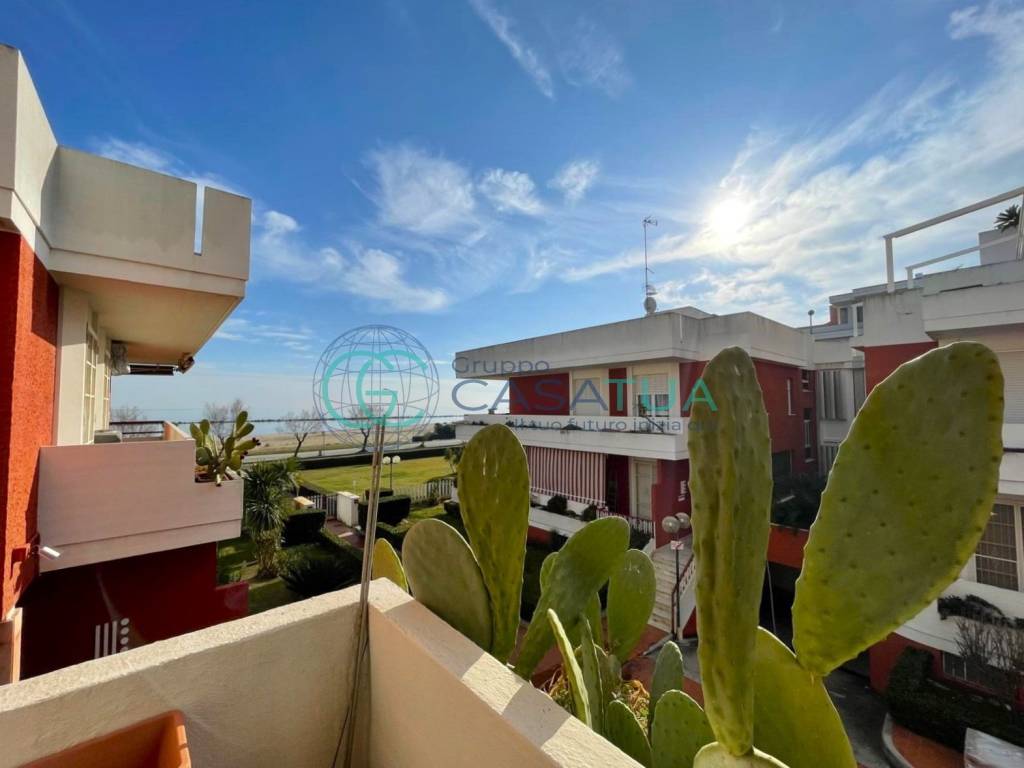 Trilocale lungomare europa 300, villa rosa, martinsicuro