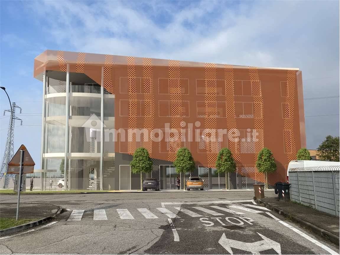 Palazzo - Edificio in vendita a Verona