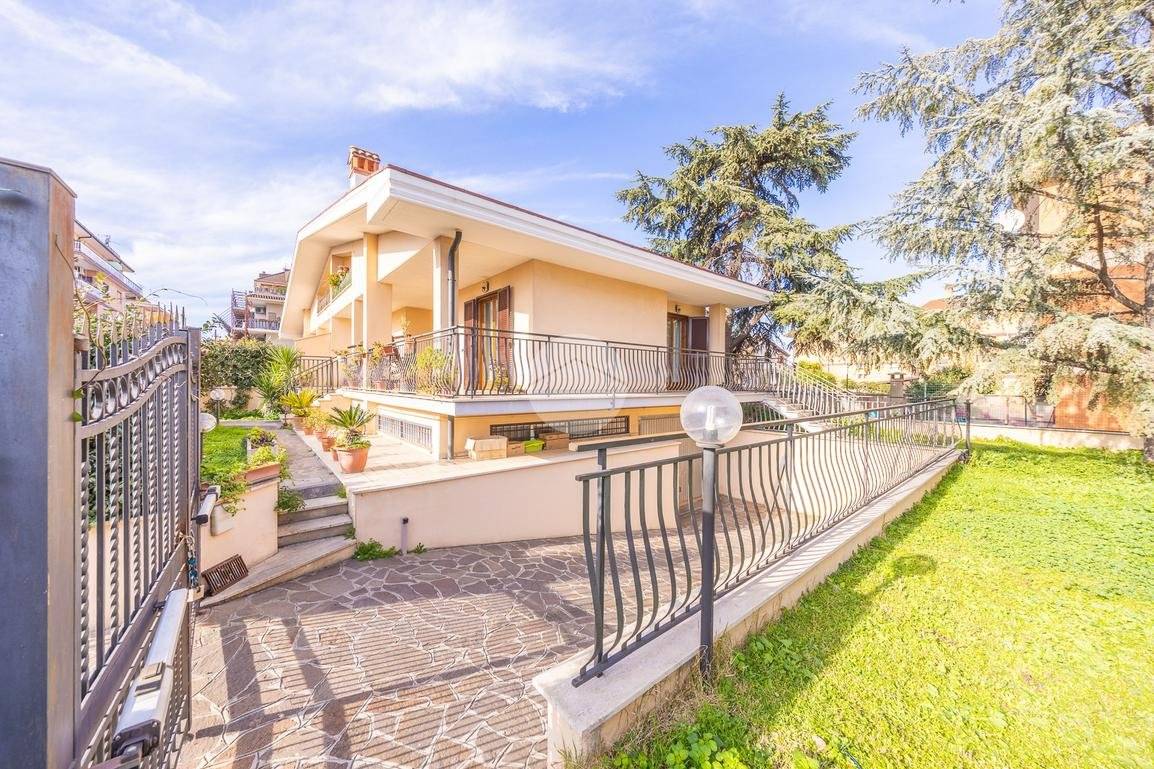 Villa in vendita a Roma