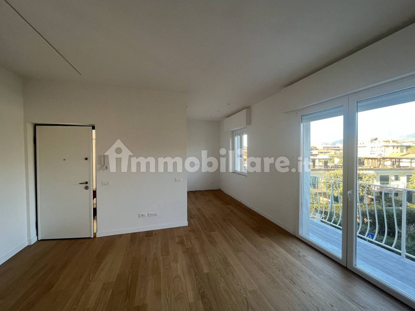 Appartamento in vendita a Massa