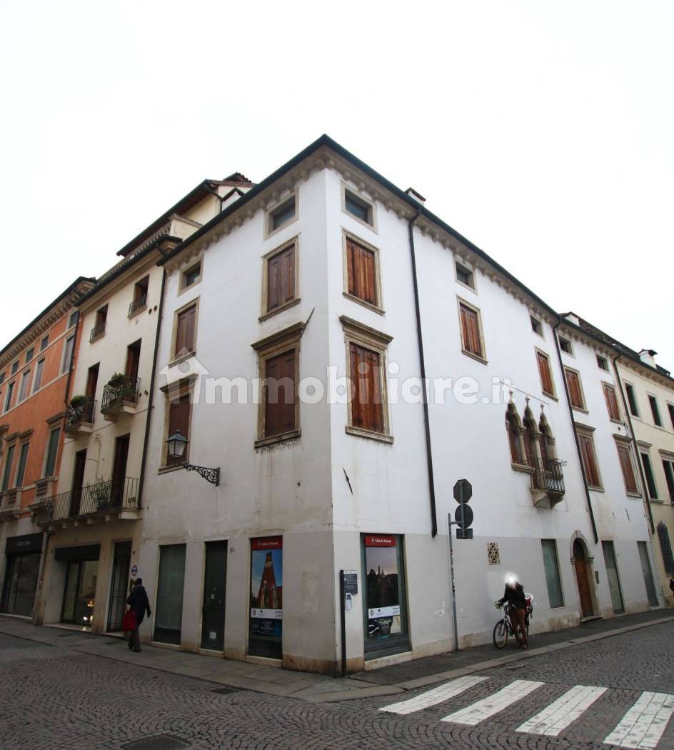 Casa indipendente in vendita a Vicenza