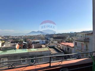 Apartment piazza Nicola Romano 14, Chiaiano, Naples