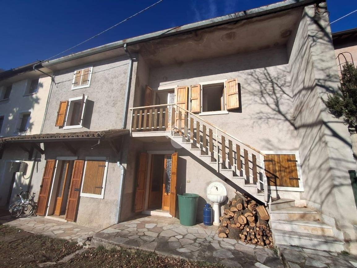 Rustico - Casale in vendita a Caprino Veronese