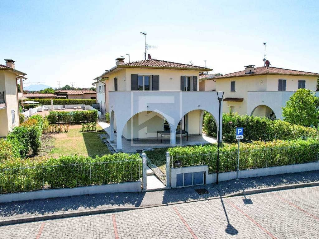 Villa unifamiliare via della selva, manerba del garda