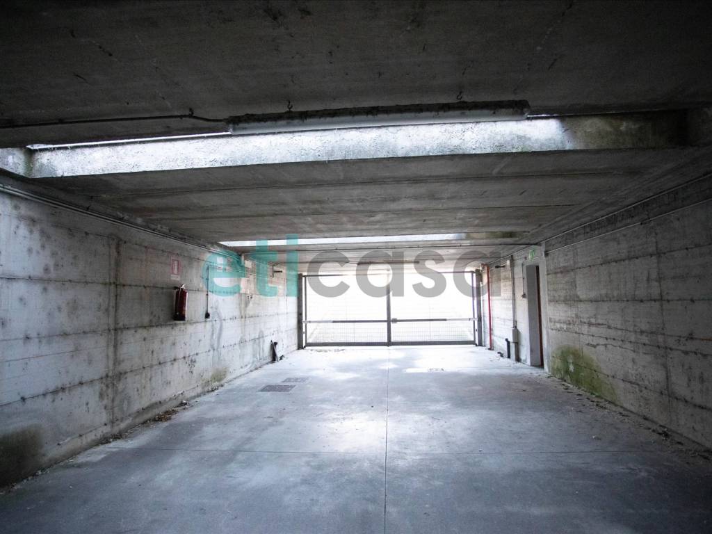 Garage - box via curiel , rottofreno, san nicolò, rottofreno