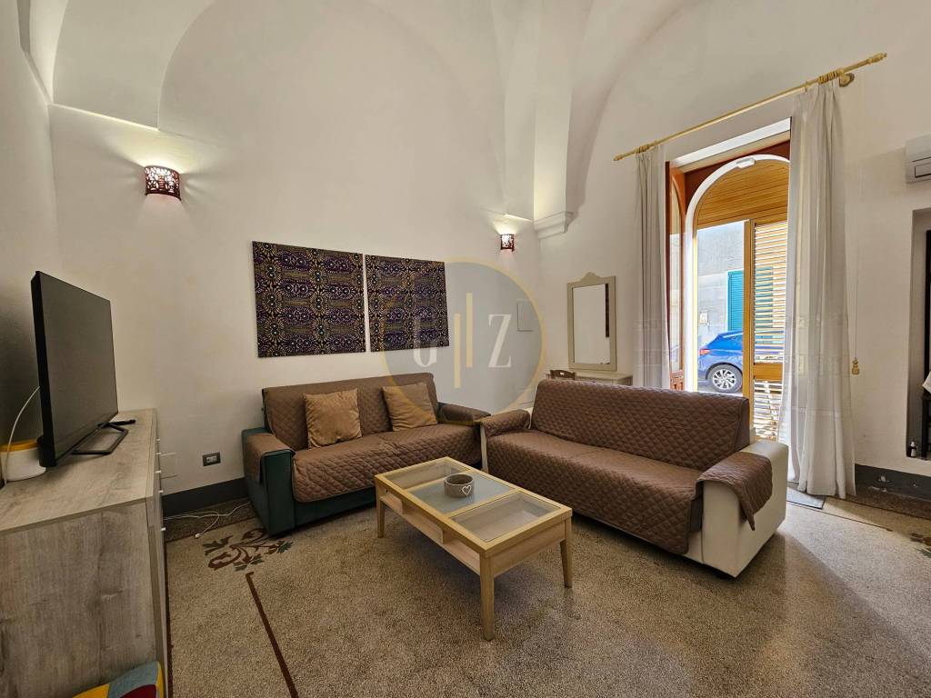Salone