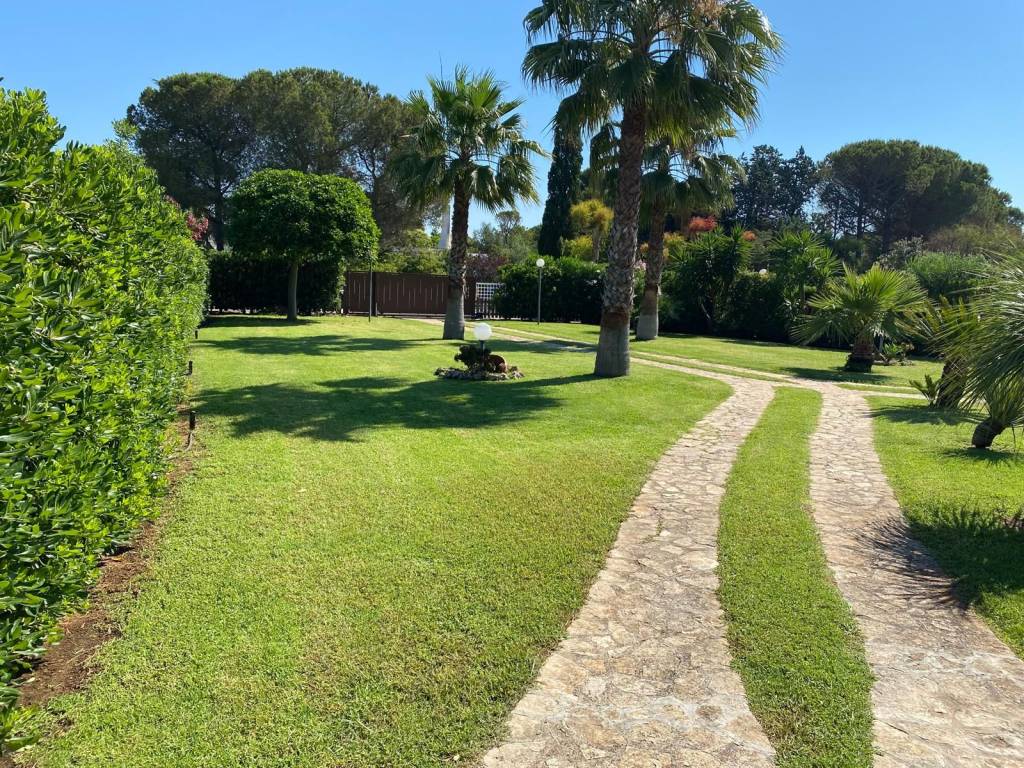 Villa bifamiliare via carolina, ostuni costa, ostuni