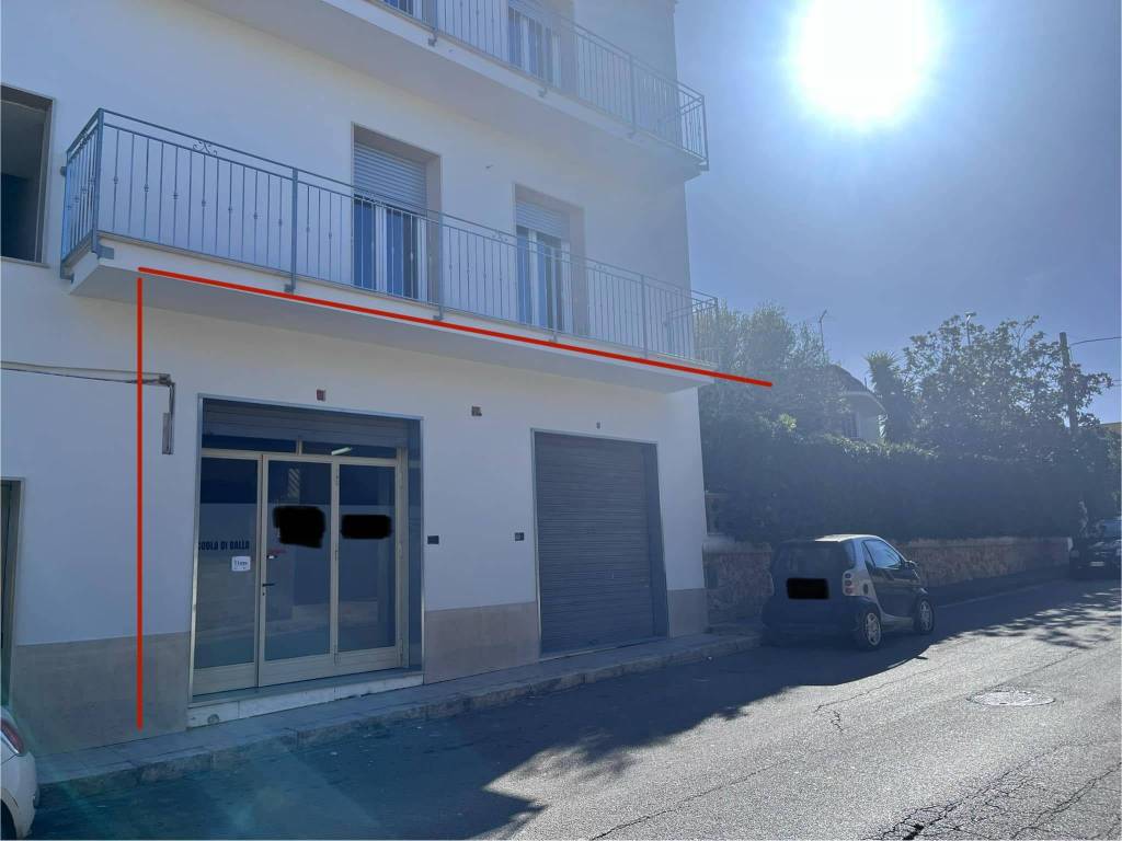 Locale commerciale via ponza 37, sava