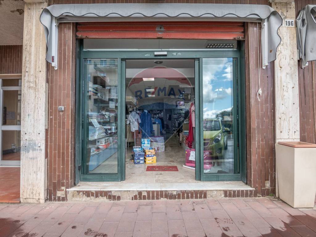 Locale commerciale via filippo paladini 194, centro, caltanissetta