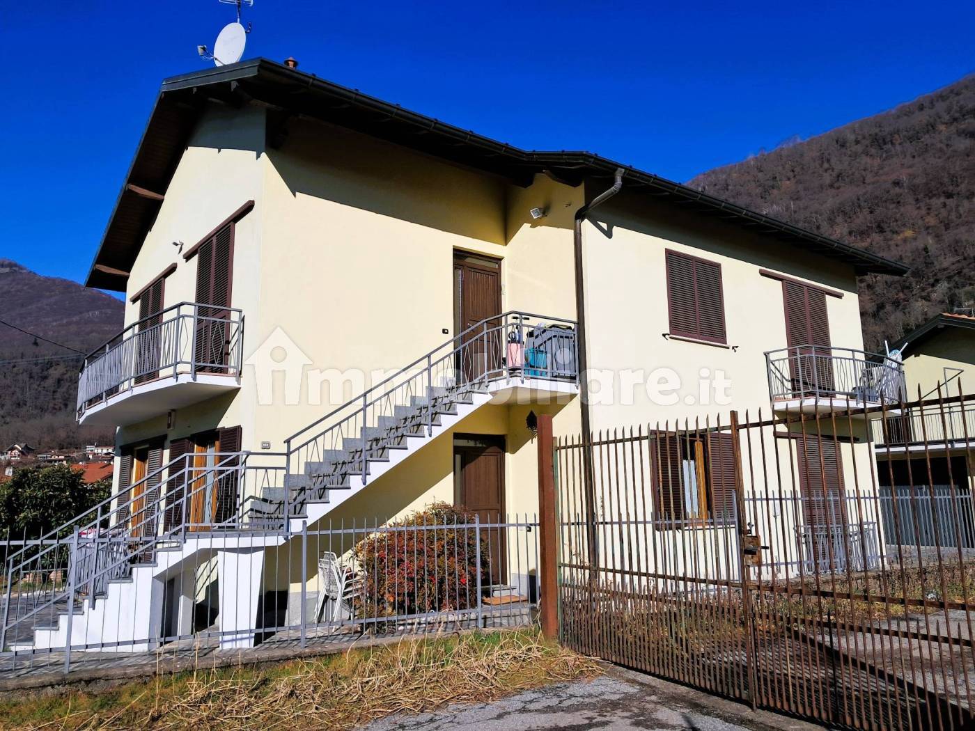 Appartamento in vendita a Cuveglio