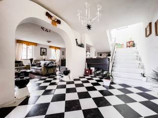 Salone