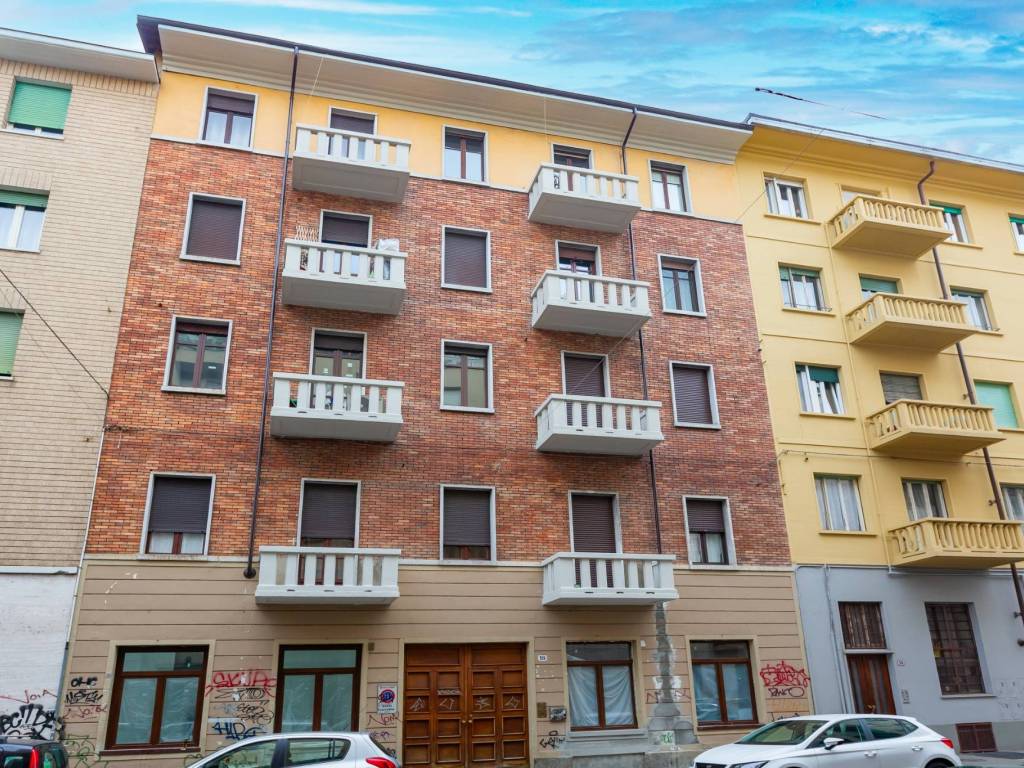 Monolocale via guastalla 16, vanchiglia, torino