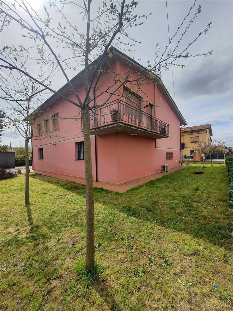 Villa in vendita a Quarrata