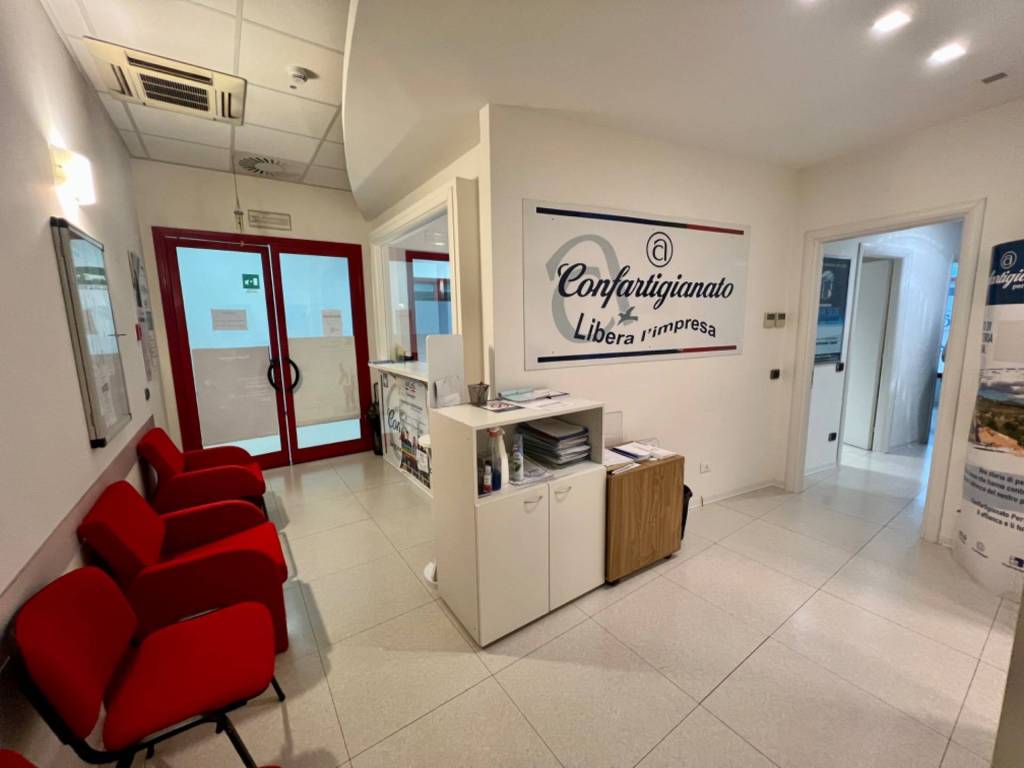 Ufficio - studio viale del commercio, castelplanio