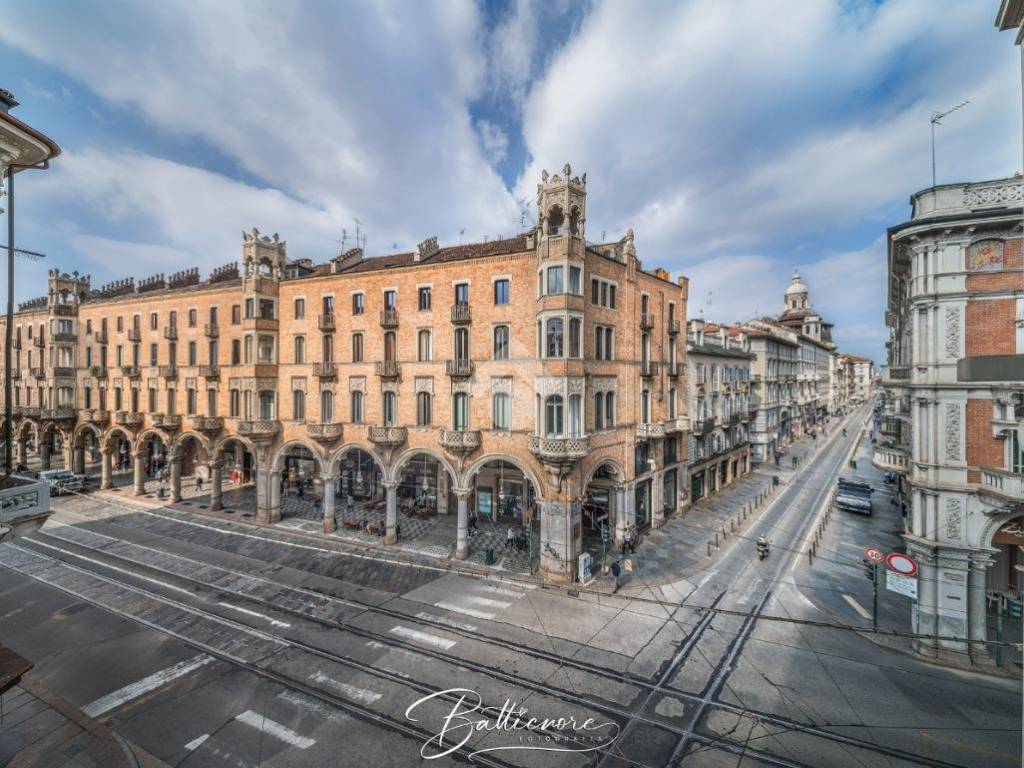 Quadrilocale via pietro micca 3, via roma, torino