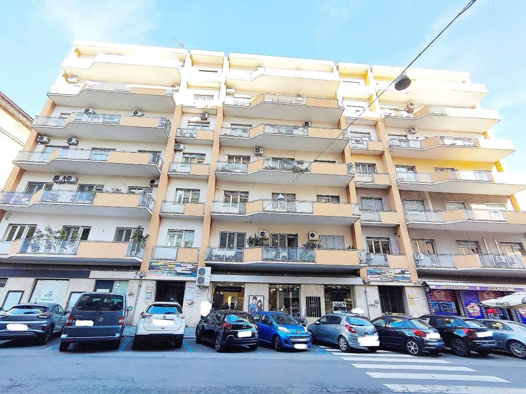 Sale Apartment in via Gabriele D'Annunzio. Catania. To be refurbished