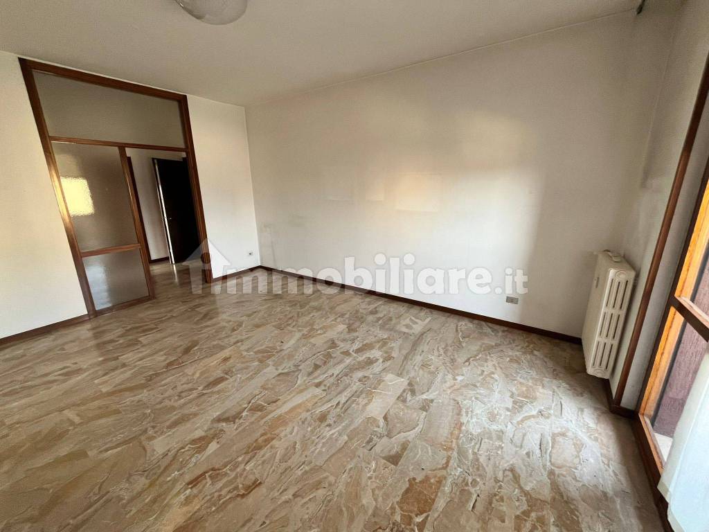 Stanza non arredata