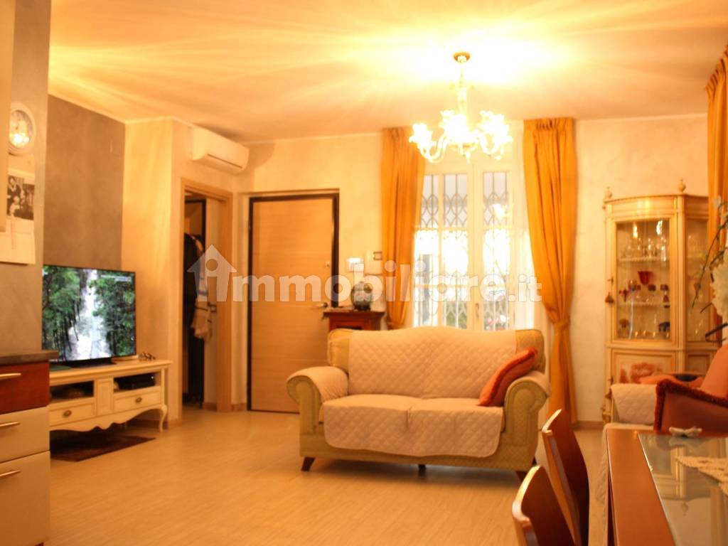 Salone