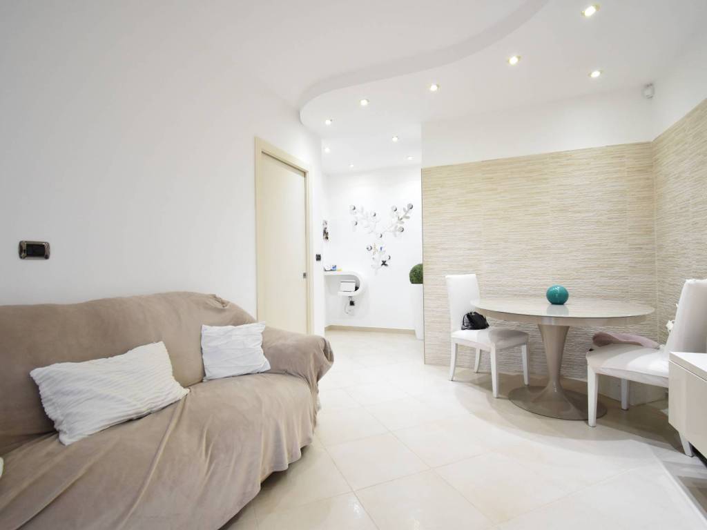 Salone