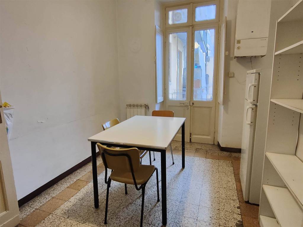 Bilocale via balme 10, campidoglio, torino