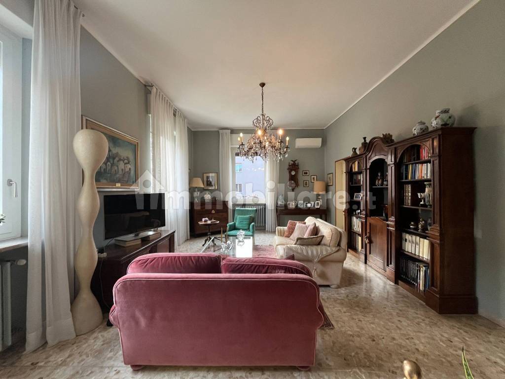 Salone