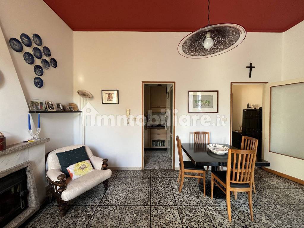 Salone