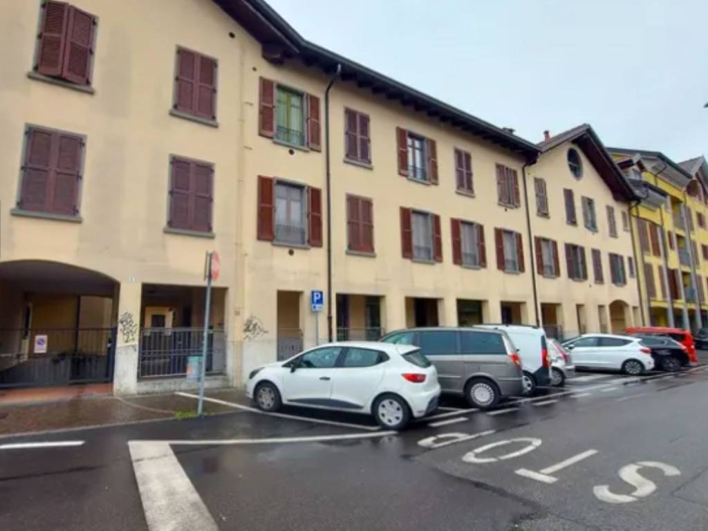 Autorimessa all'asta via guglielmo marconi 4, roncello