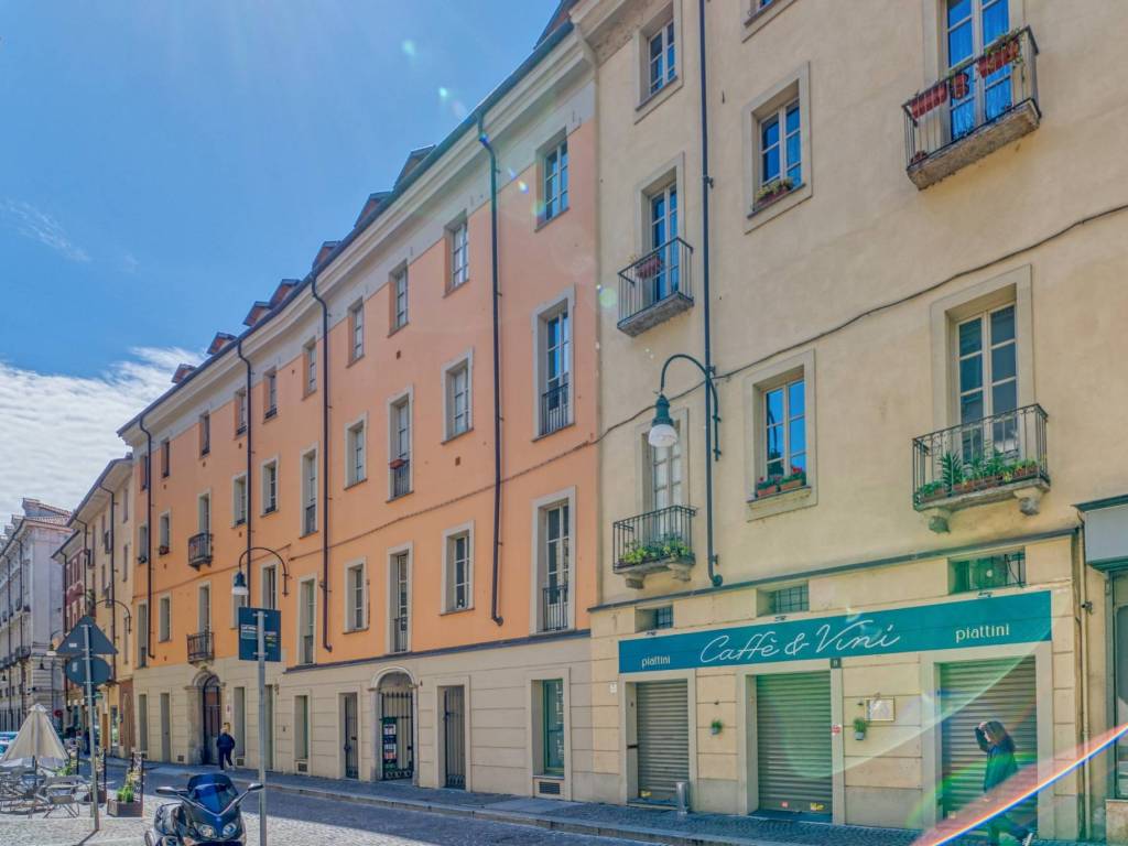 Trilocale via corte d'appello 7, quadrilatero romano, torino