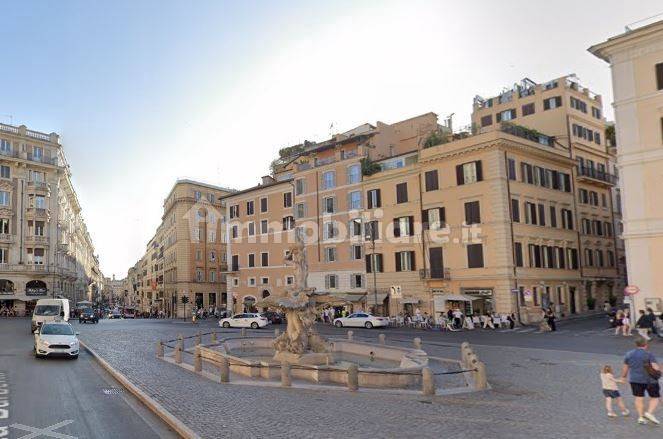 Palazzo - Edificio in vendita a Roma