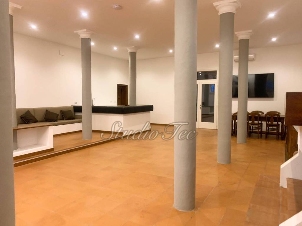 Salone