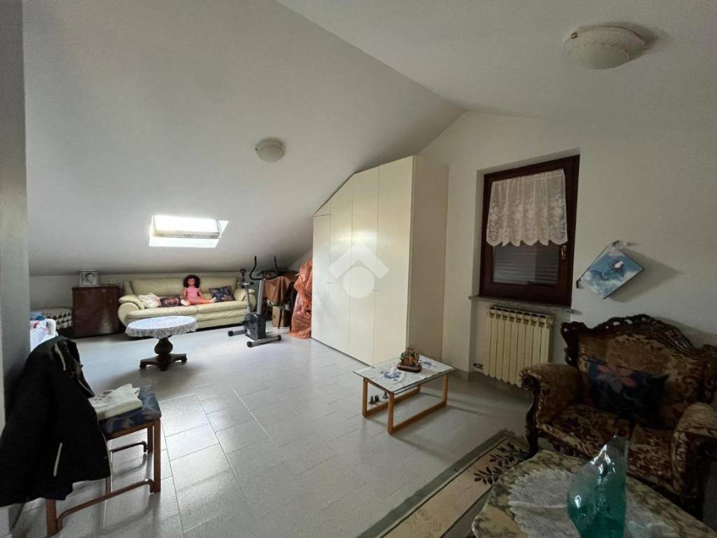 Salone