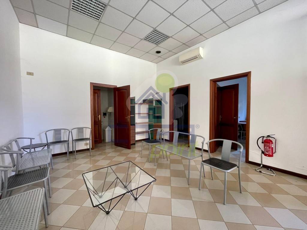 Negozio - locale commerciale via montanara, centro, castel san giovanni