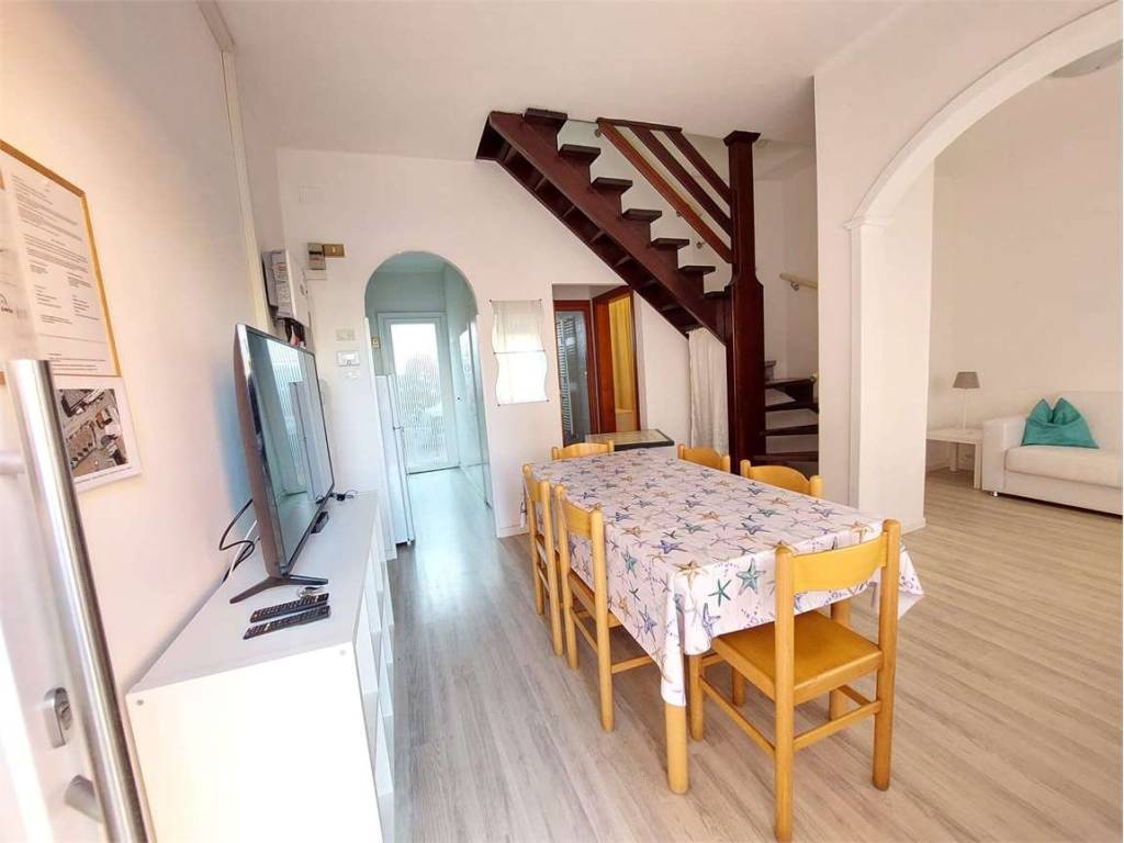 Villa a schiera via utrecht, lido est, jesolo
