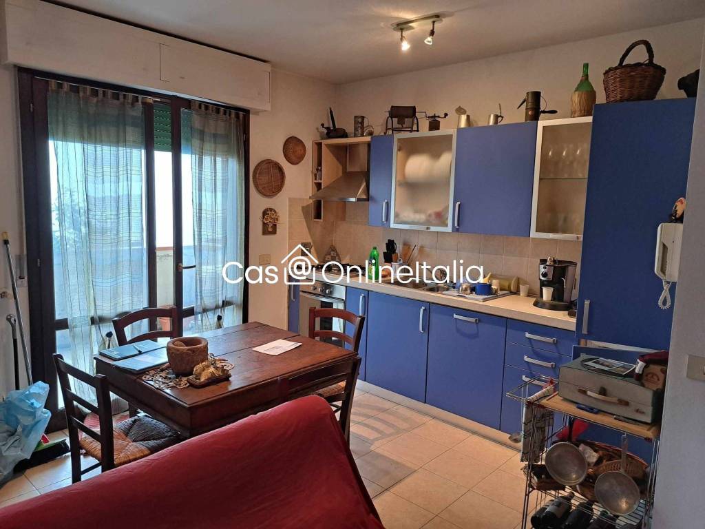 Bilocale via toscana, 24, tavola, prato