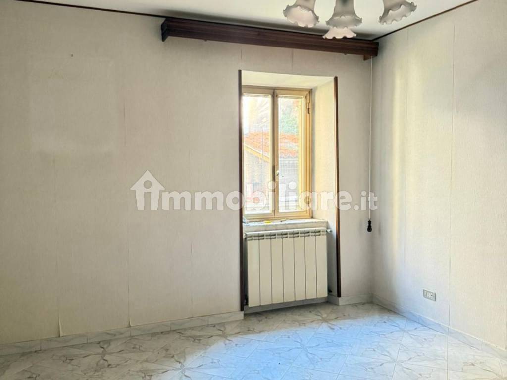 Stanza non arredata