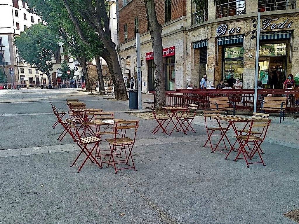 Attività commerciale piazza delle cure 1r, le cure, firenze