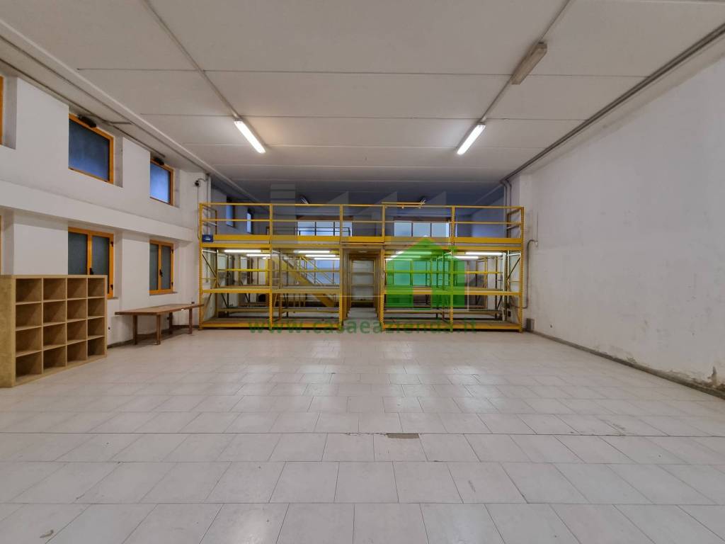 Capannone viale spagna, san maurizio al lambro, cologno monzese