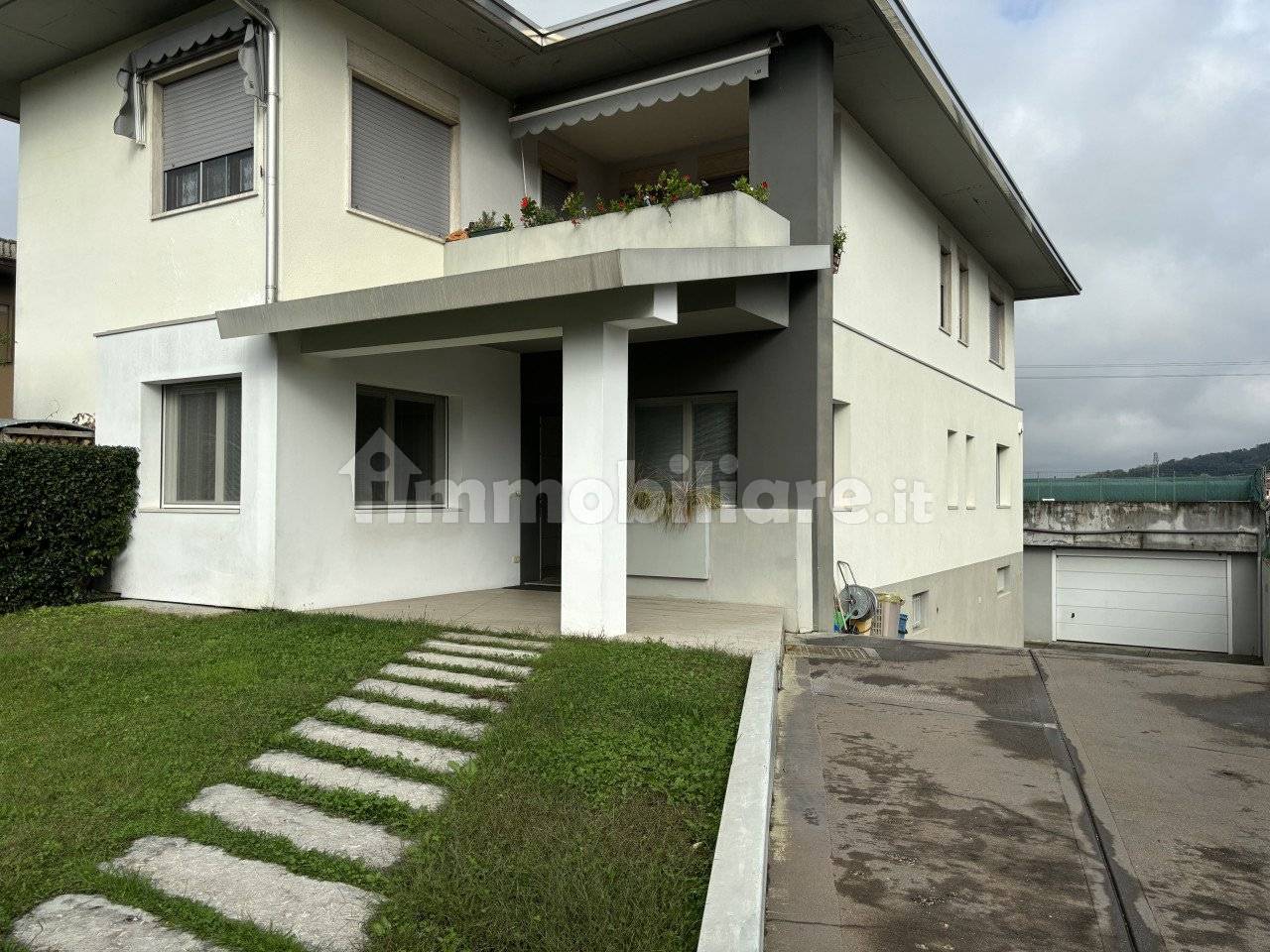 Villa in vendita a Montecchio Maggiore