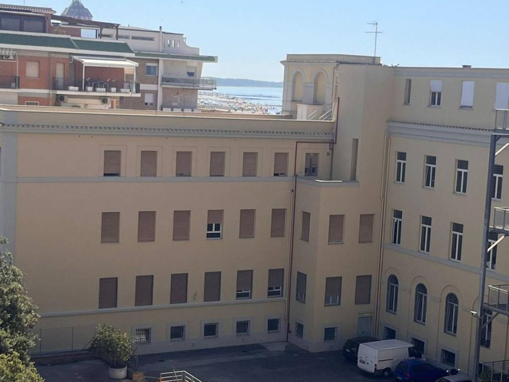 Bilocale via ancona 13, centro, nettuno