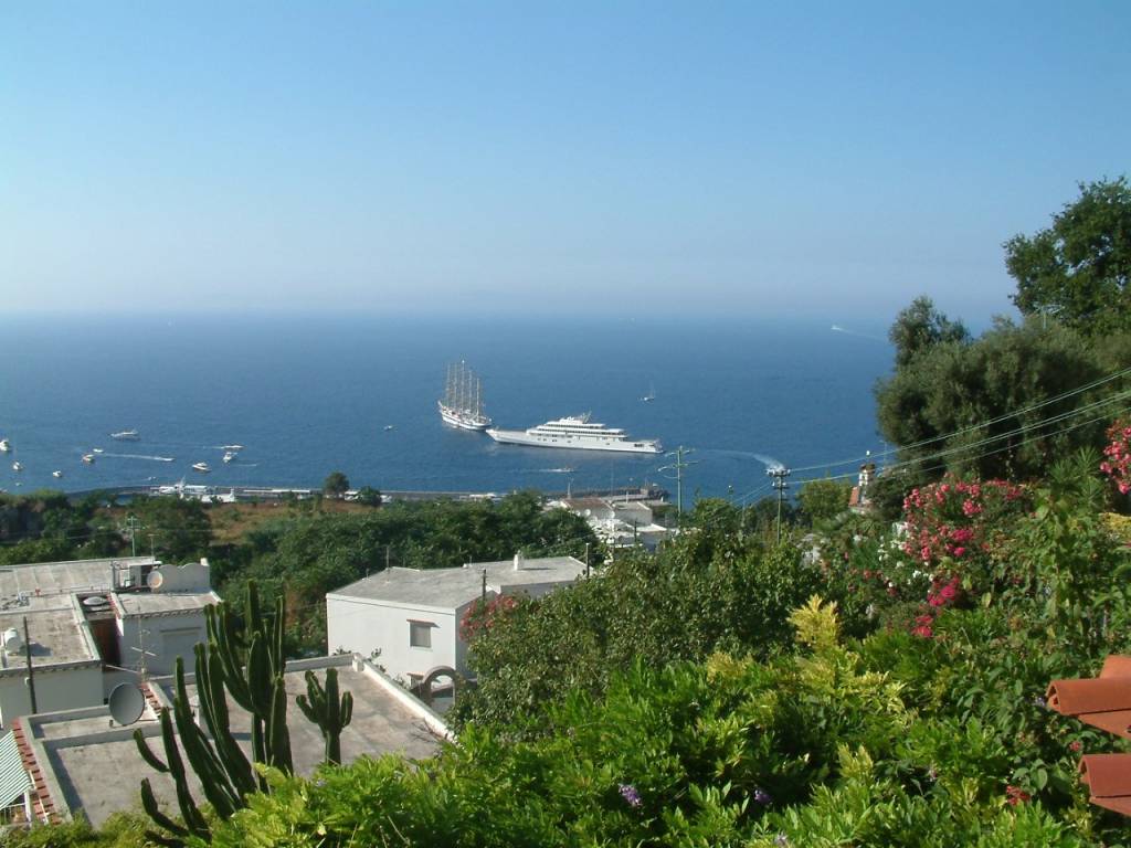 Appartamento via san francesco, capri