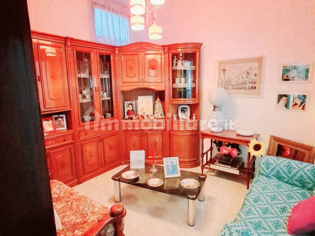 Salone
