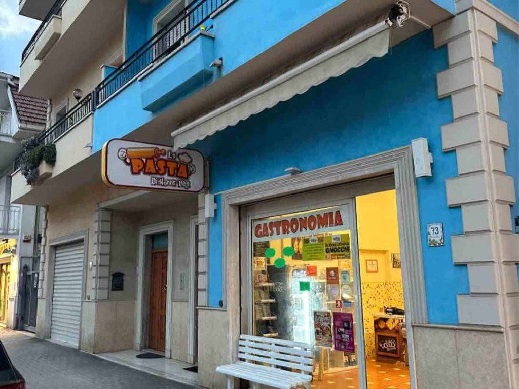 Attività commerciale via del mare 73, porto d'ascoli, san benedetto del tronto