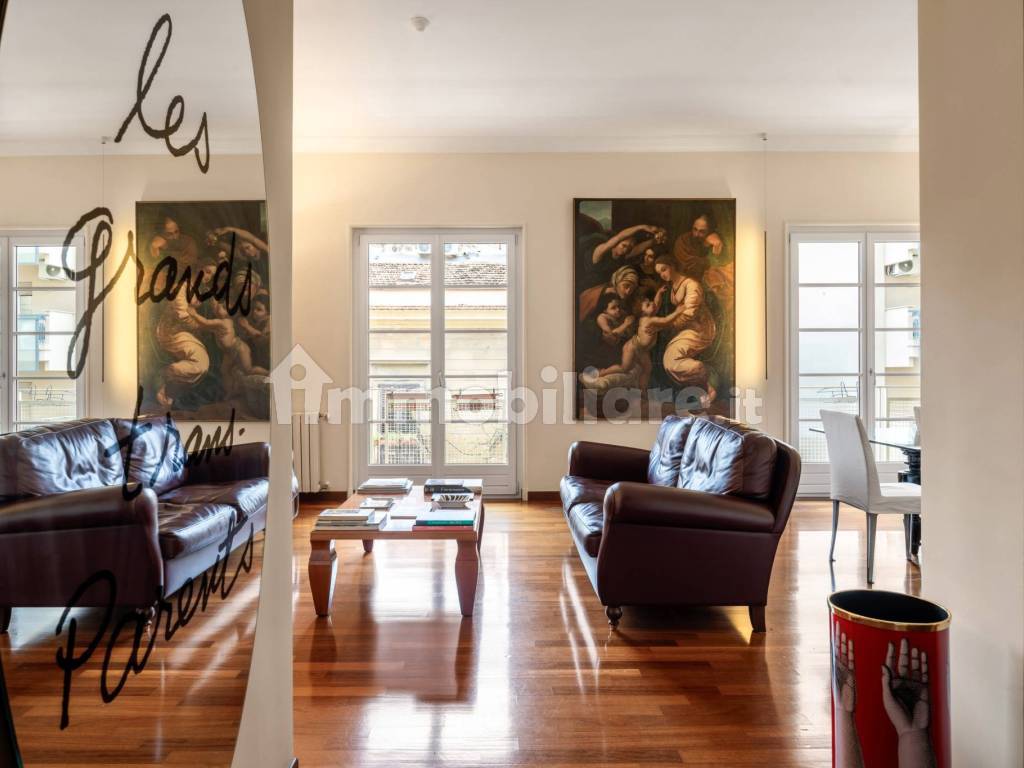 Salone