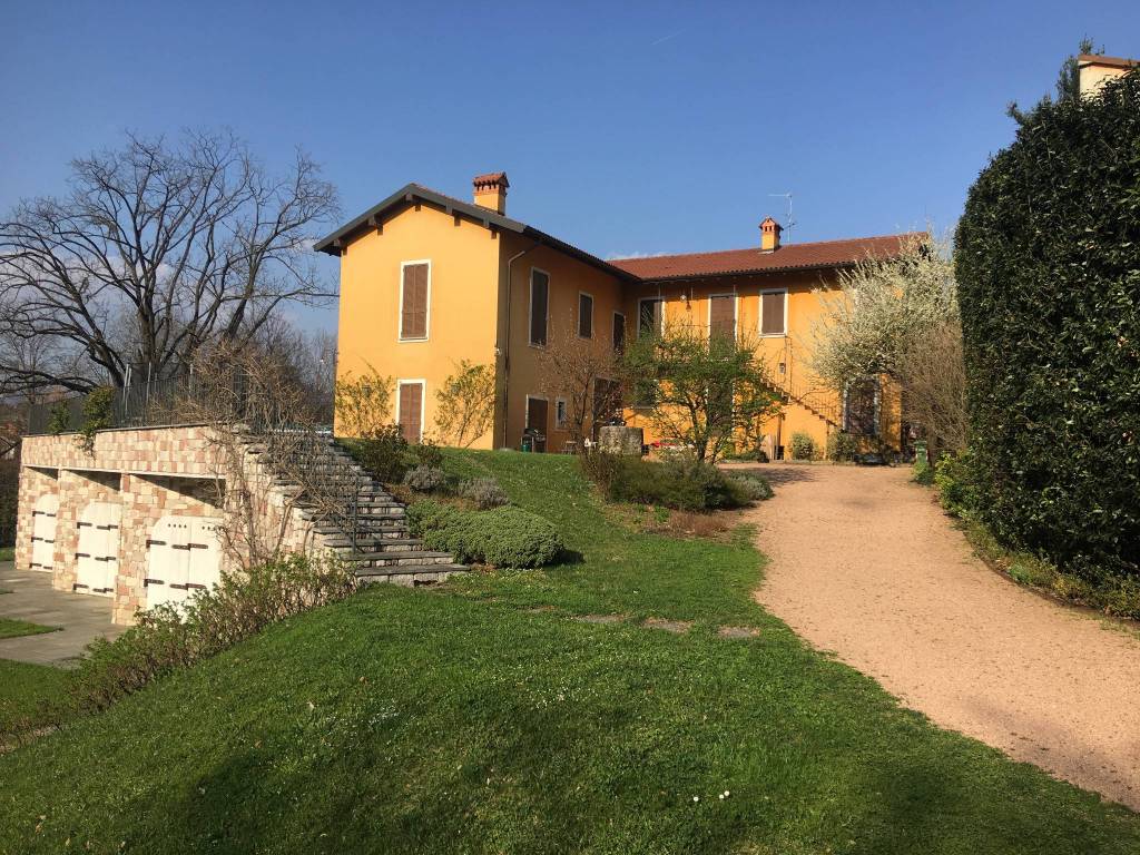 Villa unifamiliare via dante alighieri, casbeno, varese
