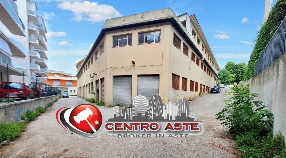 Magazzino o deposito all'asta via dell'artigianato, 15, 60127 ancona italia, ancona