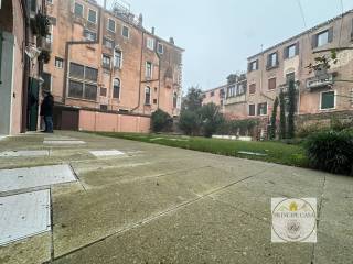 Zona