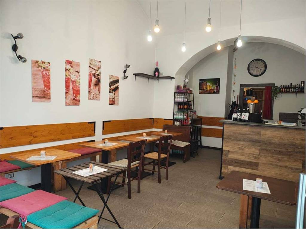 Attività commerciale corso garibaldi, 39, verbania